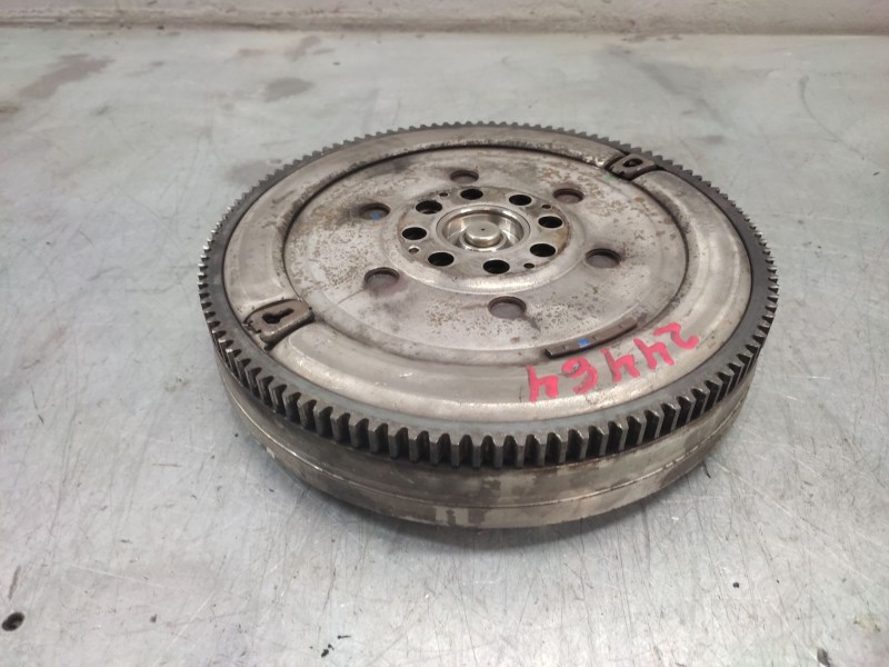 Recambio de volante motor para bmw x3 (e83) 2.0d referencia OEM IAM 21217519484  