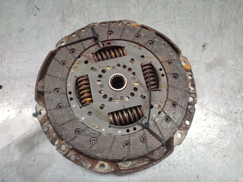 Recambio de kit embrague para nissan primastar (x83) combi 6 asientos batalla 2,78t referencia OEM IAM   