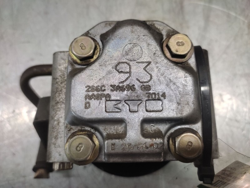 Recambio de bomba servodireccion para ford fiesta (cbk) ambiente referencia OEM IAM 2S6C3A696GB  