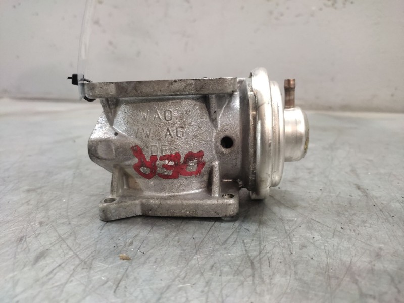 Recambio de valvula egr para volkswagen touareg (7l6) tdi v10 referencia OEM IAM 07Z131501A  