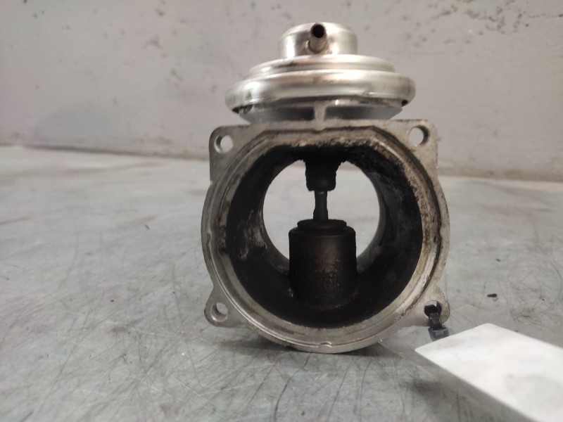 Recambio de valvula egr para volkswagen touareg (7l6) tdi v10 referencia OEM IAM 07Z131501A  