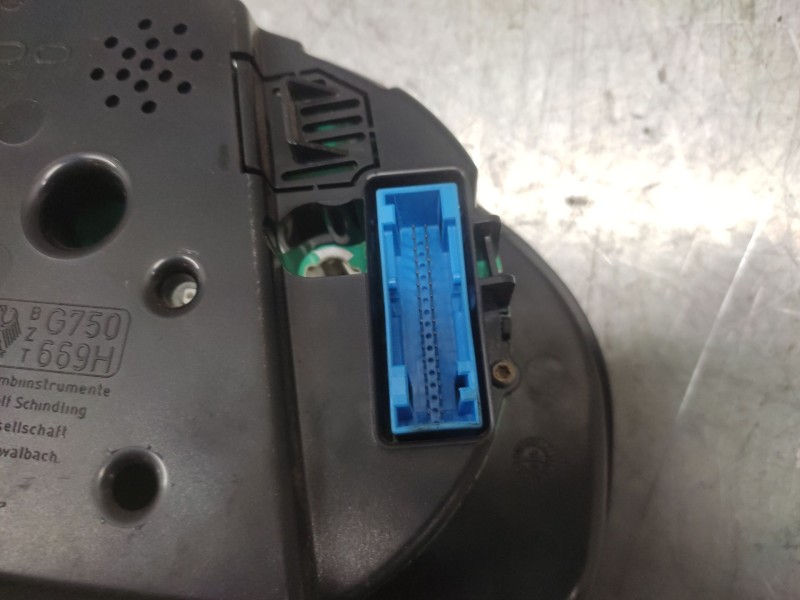 Recambio de cuadro instrumentos para volkswagen passat berlina (3b2) básico referencia OEM IAM 3B0919861B  