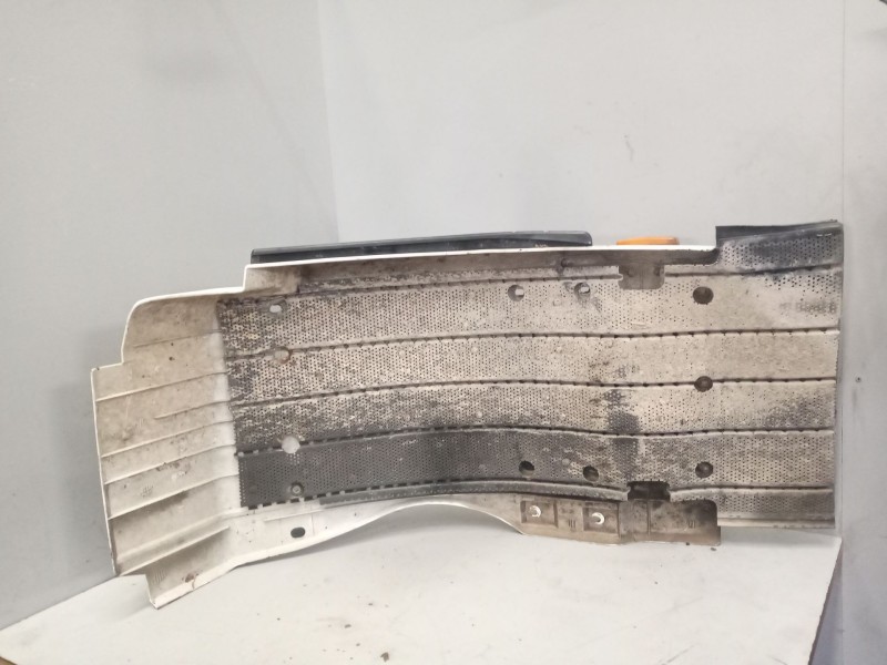 Recambio de guardabarros delantero izquierdo para iveco stralis (as) 12.9 diesel referencia OEM IAM 504138502  