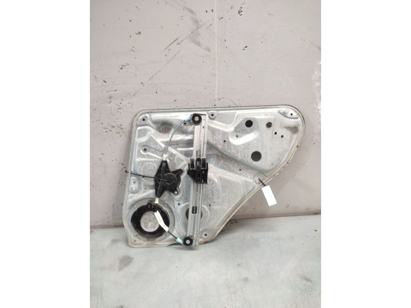 Recambio de elevalunas trasero izquierdo para volkswagen passat berlina (3b2) comfortline referencia OEM IAM 3B5839751AT  