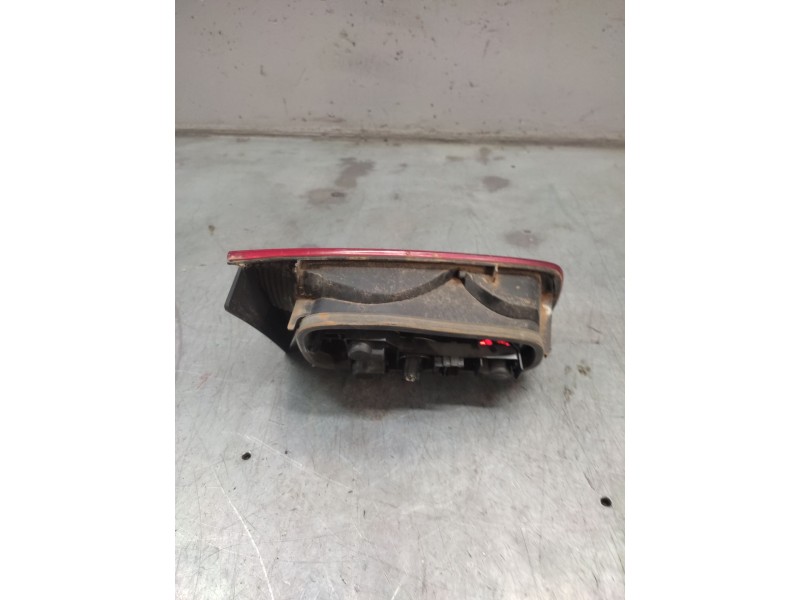 Recambio de piloto trasero derecho interior para renault laguna ii (bg0) authentique referencia OEM IAM   