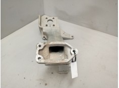 Recambio de soporte para renault hd 250.18 premium e2 6.2 diesel referencia OEM IAM  SOPORTE PELDAÑO DERECHO  2