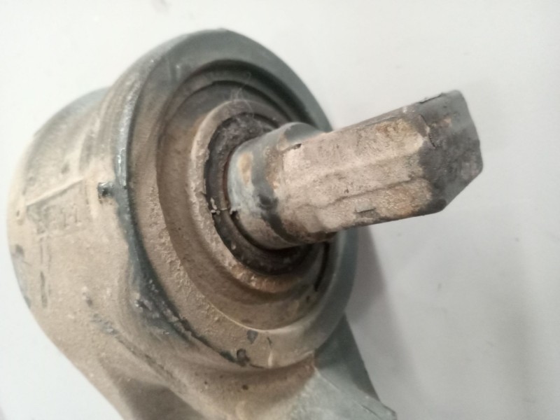 Recambio de uve eje trasero para iveco stralis (as) 12.9 diesel referencia OEM IAM 41218620  