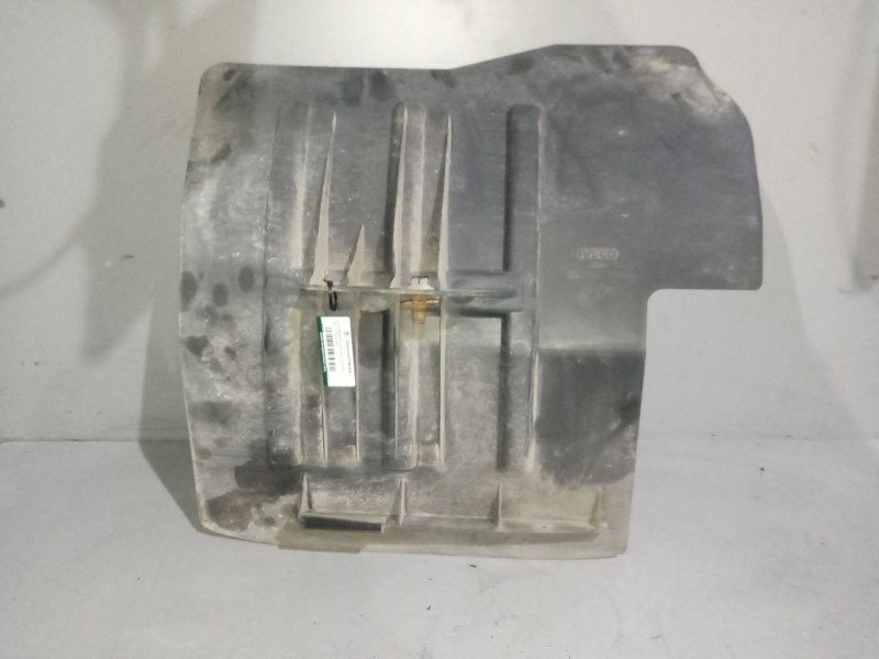 Recambio de guardabarros delantero izquierdo para iveco stralis (as) 12.9 diesel referencia OEM IAM 504067512  GUARDABARROS PELD