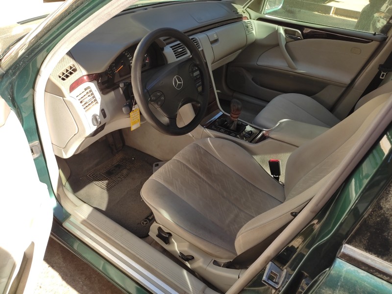 mercedes-benz clase e (w210) berlina diesel del año 2001