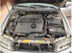 volvo s40 berlina del año 2000