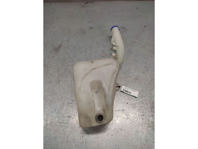 Recambio de deposito limpia para ford fiesta (cbk) ambiente referencia OEM IAM 2S6117618AD  