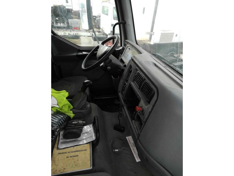 renault midlum del año 2004