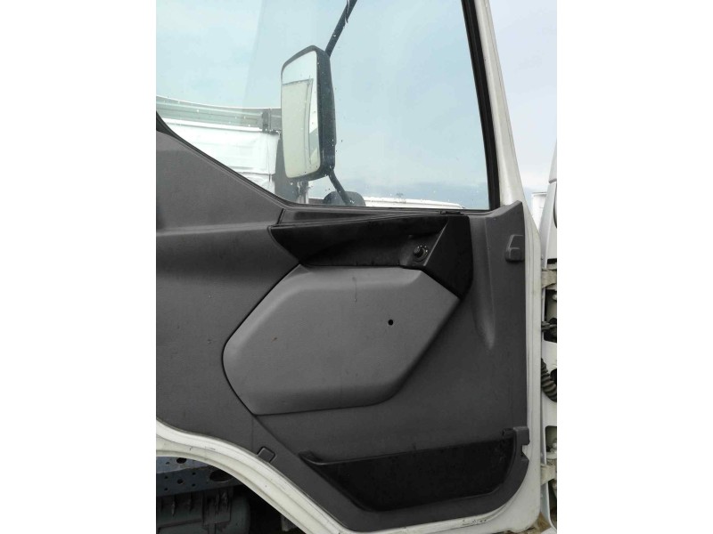 renault midlum del año 2004