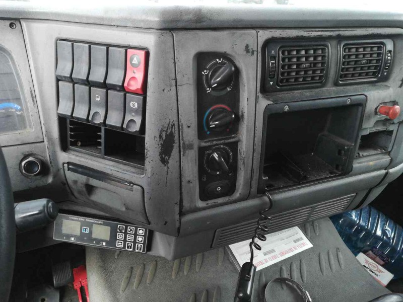 renault midlum del año 2004