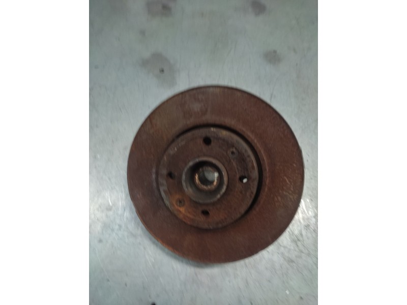 Recambio de mangueta delantera izquierda para renault clio iii dynamique referencia OEM IAM   