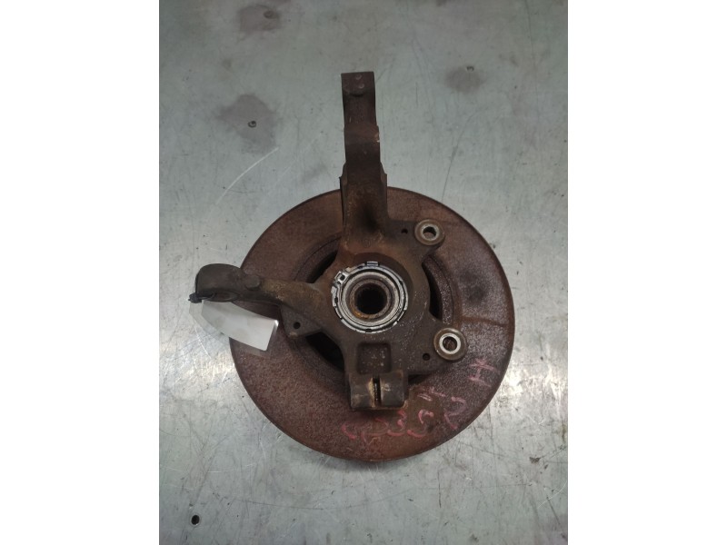 Recambio de mangueta delantera izquierda para renault clio iii dynamique referencia OEM IAM   