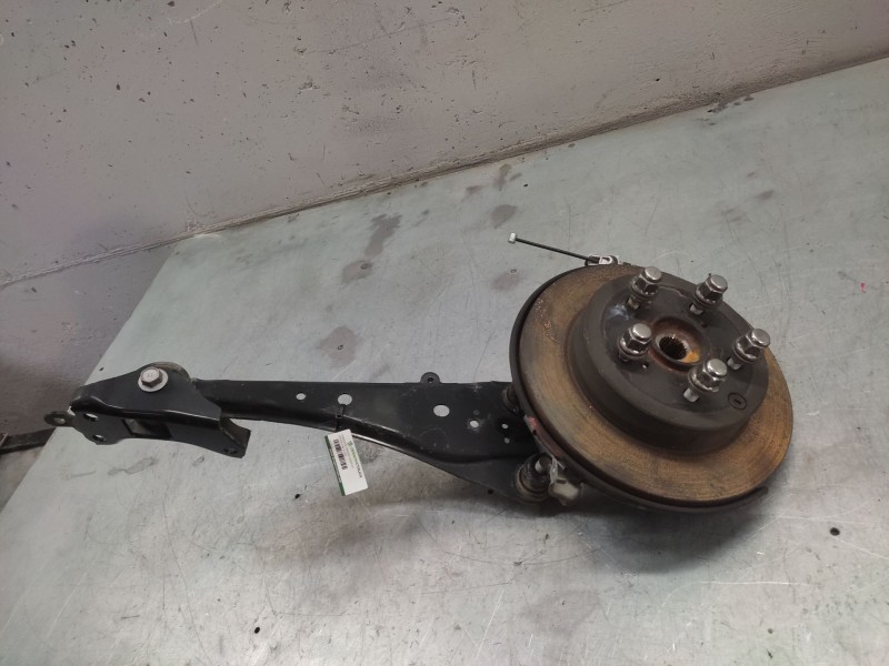 Recambio de mangueta trasera derecha para toyota rav 4 (a3) luna referencia OEM IAM   