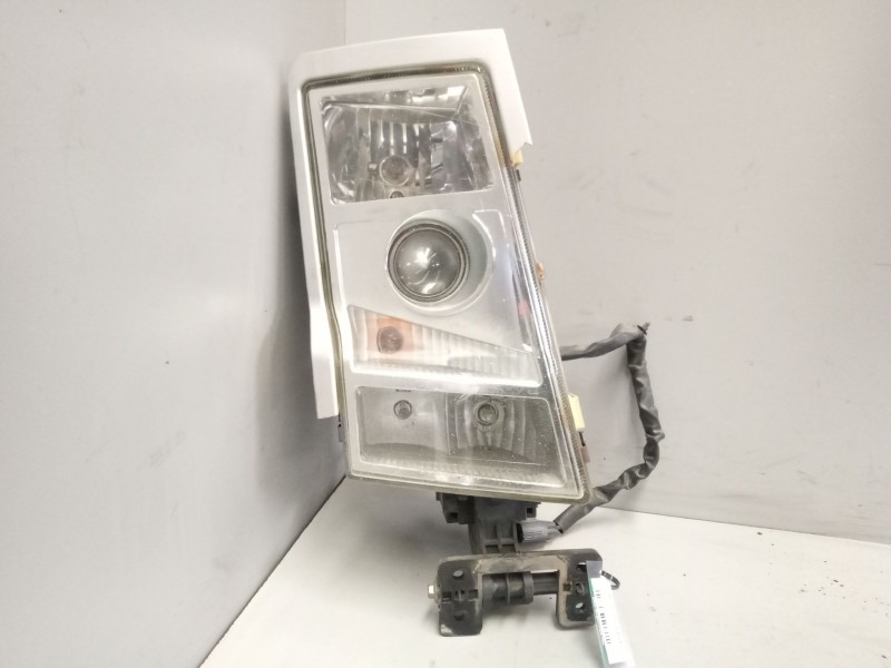 Recambio de faro derecho para volvo fh 12 2002  12.1 diesel (d12d460) referencia OEM IAM 21001668  