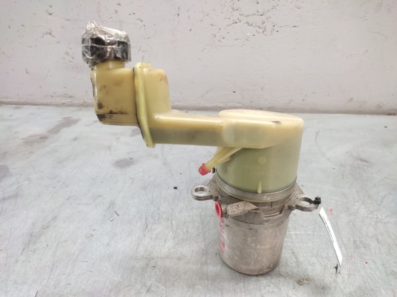 Recambio de bomba servodireccion para ford fiesta v (jh_, jd_) 1.6 tdci referencia OEM IAM 5S613K514BC  