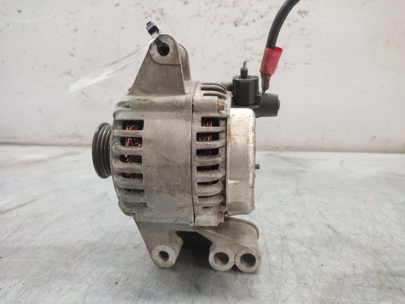 Recambio de alternador para ford fiesta (cbk) ambiente referencia OEM IAM 2S6TFA  