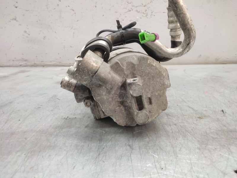 Recambio de compresor aire acondicionado para volkswagen passat berlina (3b3) 1.9 tdi referencia OEM IAM 8D0260808  