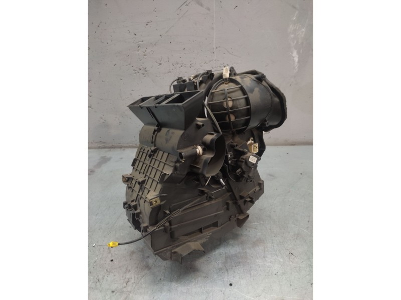 Recambio de calefaccion entera normal para ford fiesta (cbk) ambiente referencia OEM IAM 2N1H19B555AK  