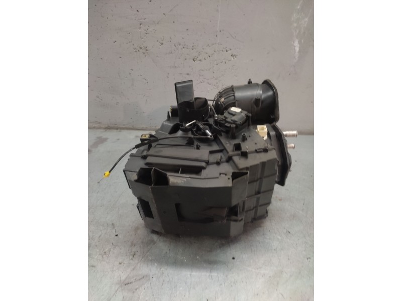 Recambio de calefaccion entera normal para ford fiesta (cbk) ambiente referencia OEM IAM 2N1H19B555AK  