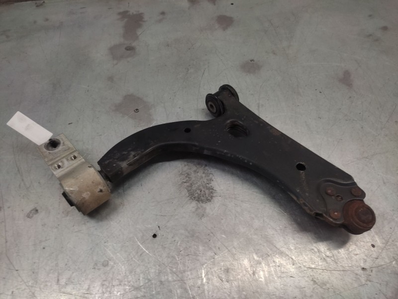 Recambio de brazo suspension inferior delantero izquierdo para ford fusion (cbk) ambiente referencia OEM IAM   