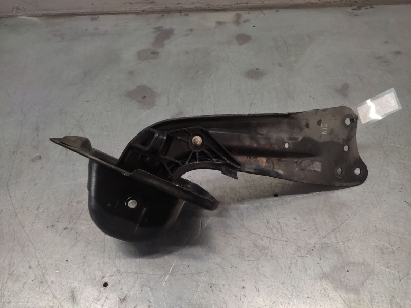 Recambio de brazo suspension superior trasero izquierdo para volkswagen touran (1t2) advance referencia OEM IAM 1T0505225F  
