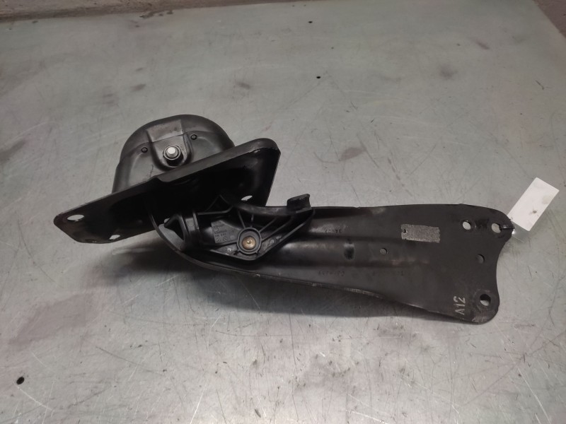 Recambio de brazo suspension inferior trasero derecho para volkswagen touran (1t2) advance referencia OEM IAM 1T0505226F  