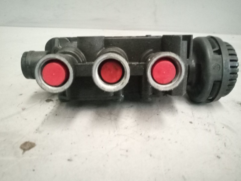 Recambio de valvula aire para iveco stralis (as) 12.9 diesel referencia OEM IAM 4728800300 valvula control eje elevable 