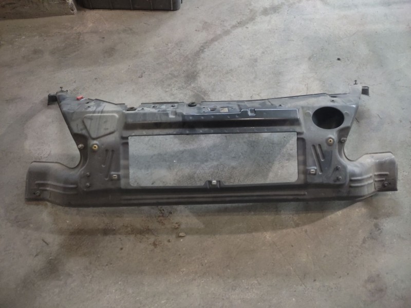 Recambio de panel frontal para iveco daily iv caja/chasis 70c17, 70c17 /p referencia OEM IAM   