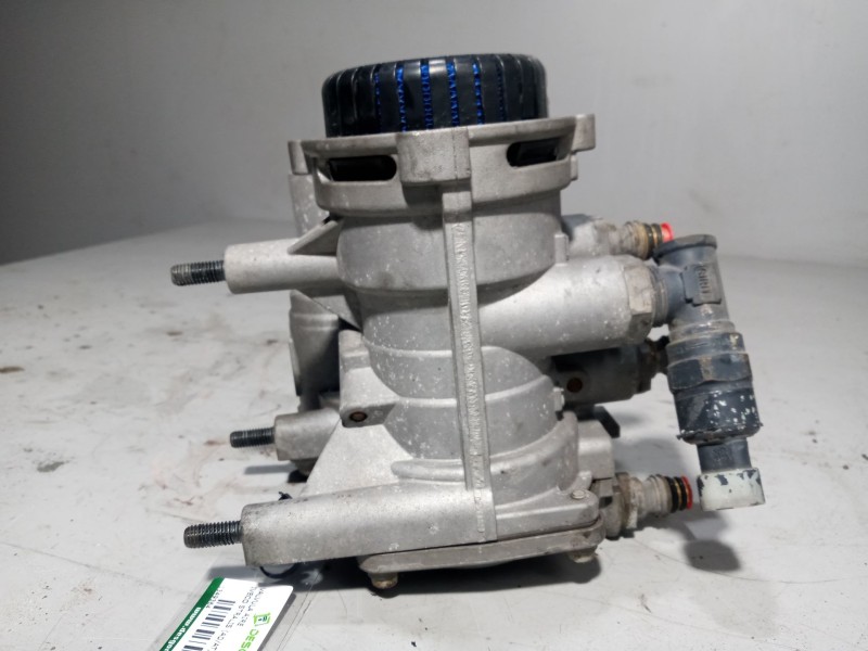 Recambio de valvula aire para iveco stralis (ad/at) referencia OEM IAM 4802040020 valvula control remolque 