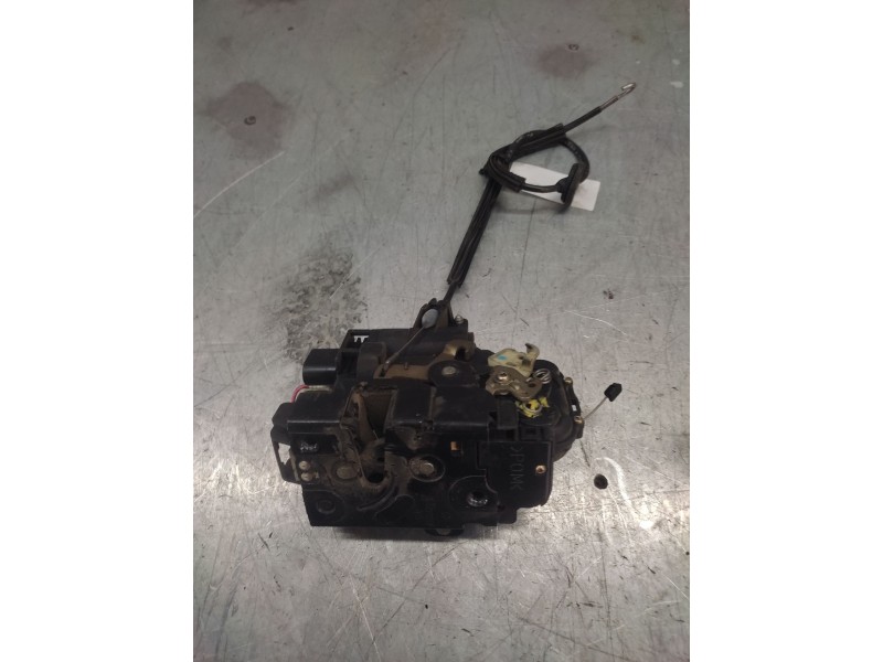 Recambio de cerradura puerta delantera derecha para volkswagen passat berlina (3b2) comfortline referencia OEM IAM  8 PINS 