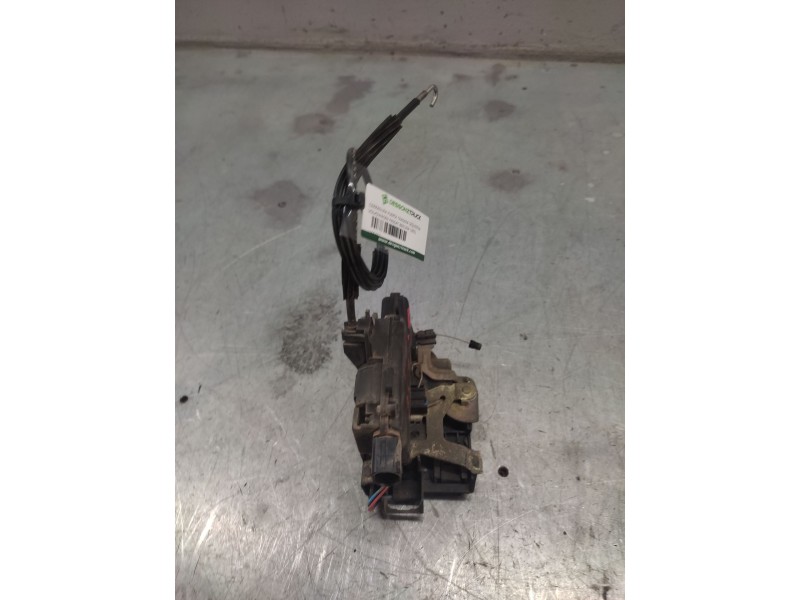 Recambio de cerradura puerta trasera izquierda para volkswagen passat berlina (3b2) comfortline referencia OEM IAM  6 PINS 