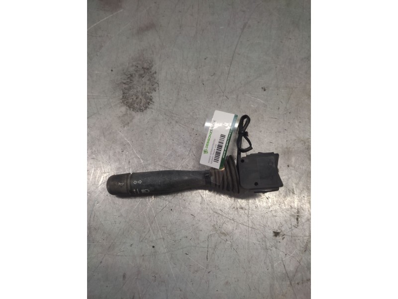 Recambio de mando intermitentes para nissan trade 100 caja cerrada, techo elevado referencia OEM IAM   