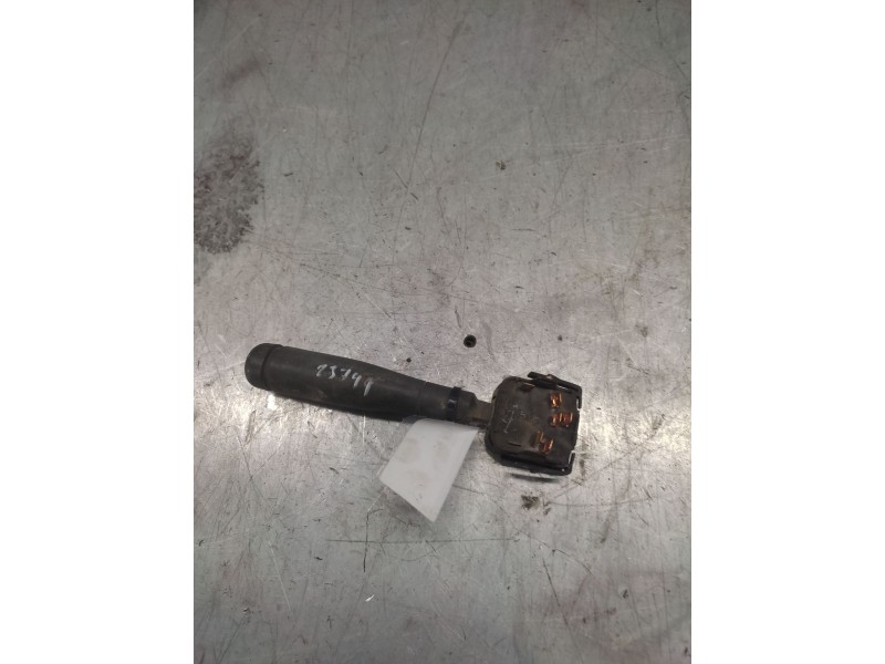 Recambio de mando limpia para nissan trade 100 caja cerrada, techo elevado referencia OEM IAM   