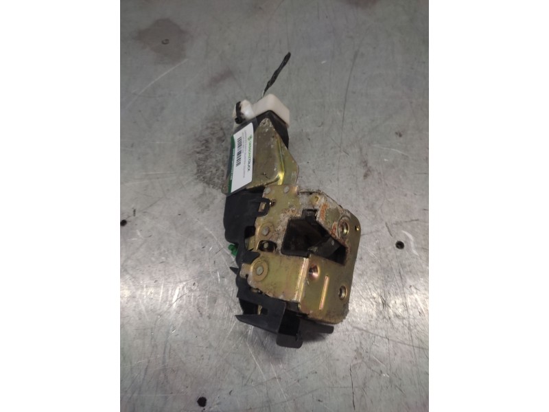 Recambio de cerradura puerta delantera izquierda para volvo s40 berlina 1.9 d+ (85kw) referencia OEM IAM   