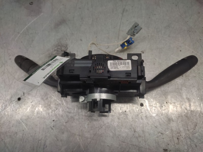Recambio de mando multifuncion para peugeot 307 (3a/c) 1.6 hdi referencia OEM IAM 96628728XT  
