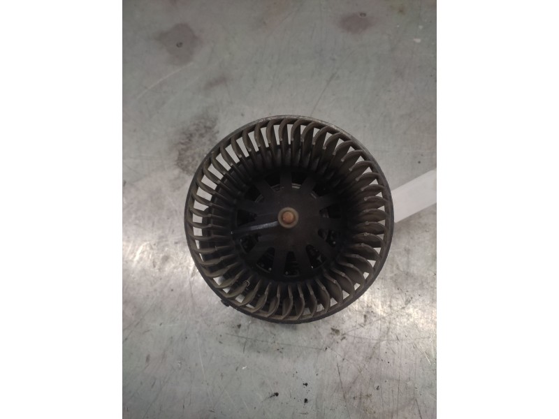 Recambio de ventilador calefaccion para ford focus sportbreak (cap) ghia referencia OEM IAM B6830  