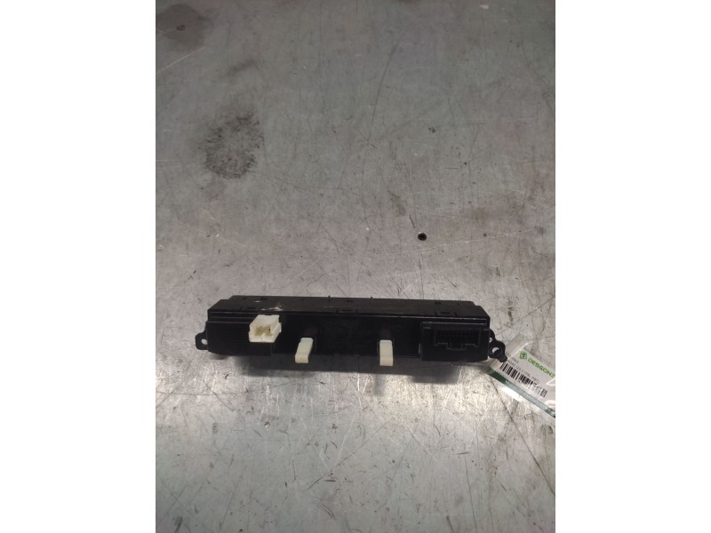 Recambio de warning para hyundai i20 i (pb, pbt) 1.1 crdi referencia OEM IAM 299113650  