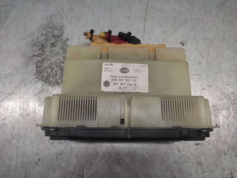 Recambio de mando climatizador para volkswagen passat berlina (3b2) comfortline referencia OEM IAM 3B1907044B  