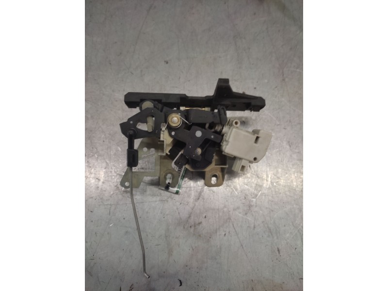 Recambio de bombin porton trasero para volkswagen passat berlina (3b2) comfortline referencia OEM IAM 3B0827297R  