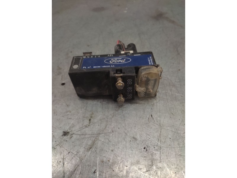 Recambio de rele electroventiladores para ford galaxy (vx) clx referencia OEM IAM 7M0000317  95VW8653AA