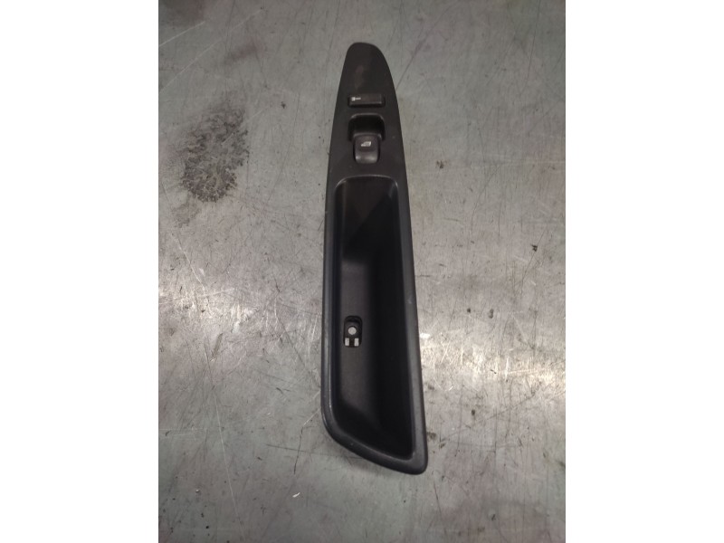 Recambio de mando elevalunas delantero derecho para volvo s40 berlina 1.9 d+ (85kw) referencia OEM IAM 30889753  