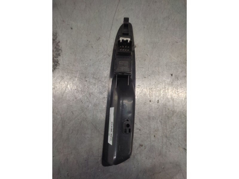 Recambio de mando elevalunas delantero derecho para volvo s40 berlina 1.9 d+ (85kw) referencia OEM IAM 30889753  