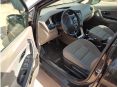 kia cee´d sporty wagon del año 2013