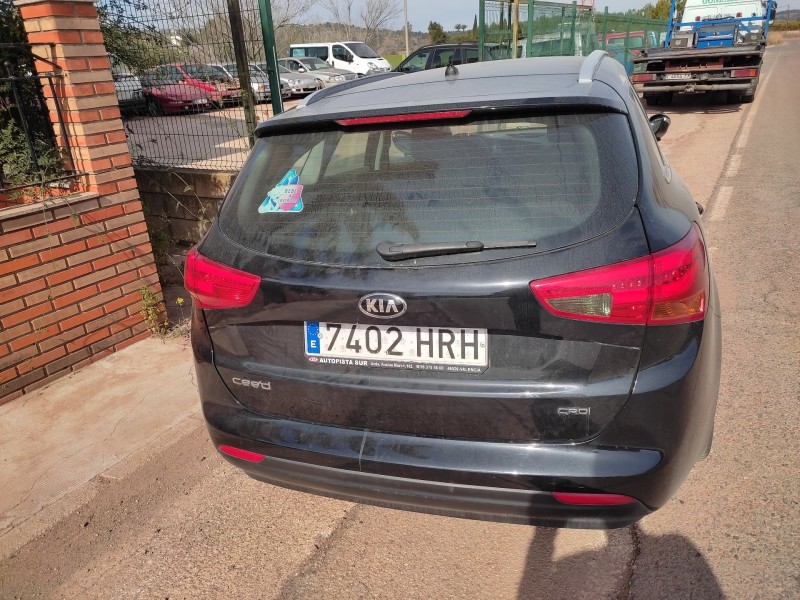 kia cee´d sporty wagon del año 2013