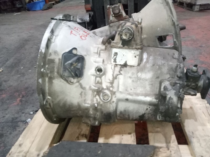 Recambio de caja cambios para nissan l35.09 ... referencia OEM IAM t5200  