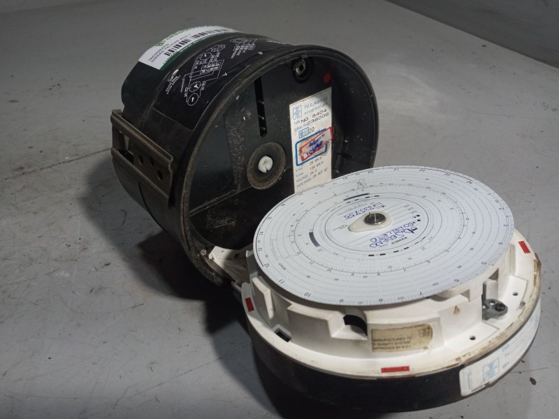 Recambio de tacografo para nissan trucks eco-t eco-t 135 referencia OEM IAM NG8404  236006